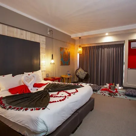 26° South Bush Boho Hotel Muldersdrift Exterior photo